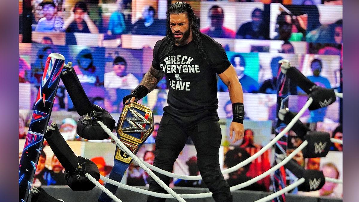 रोमन रेंस ने फीन्ड और स्ट्रोमैन को जमकर पीटा