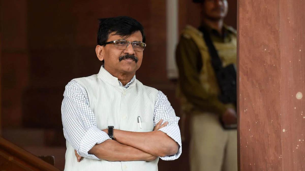 शिवसेना सांसद संजय राउत ने बिहार चुनावों के ऐलान पर की टिप्पणी (फाइल फोटो: PTI)