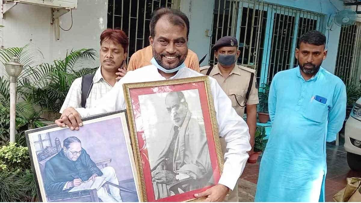 श्याम रजक ने बदली है पार्टी