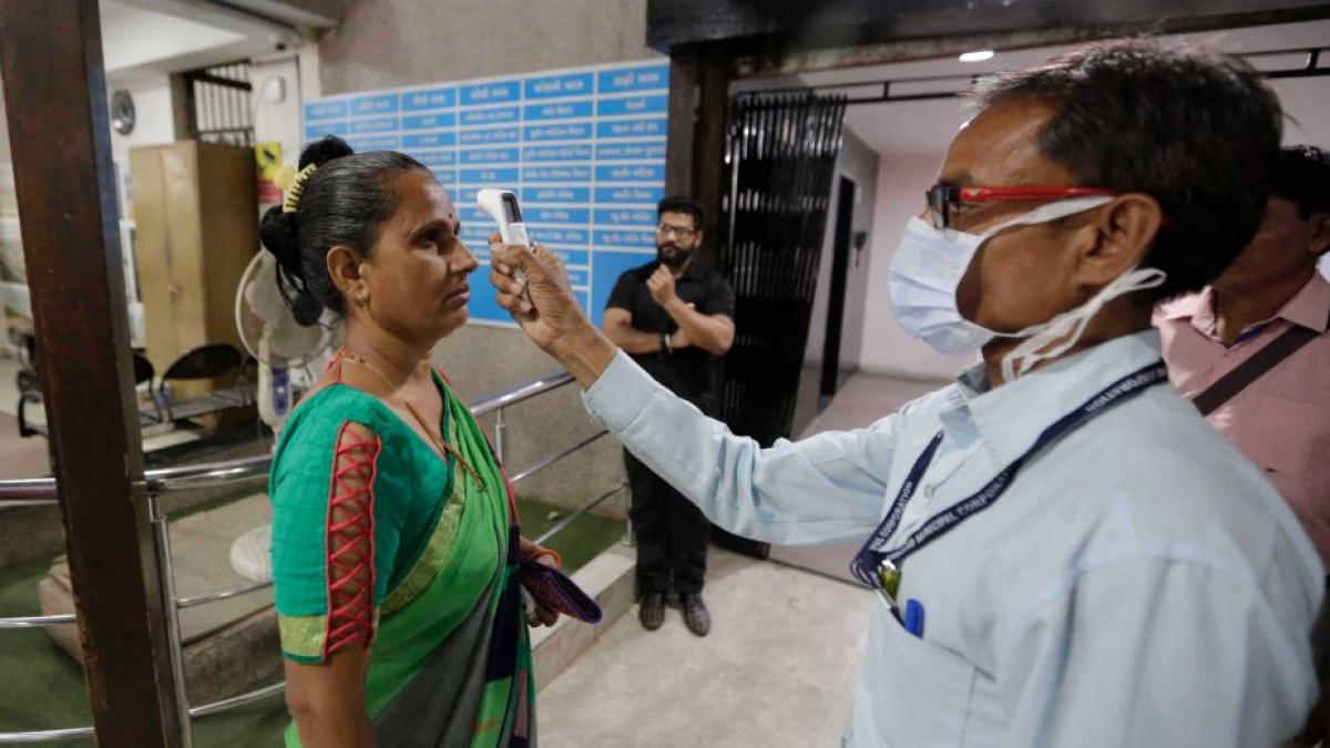 स्वास्थ्य विभाग पर कीमत से कई गुना ज्यादा दाम पर थर्मामीटर खरीदने का आरोप