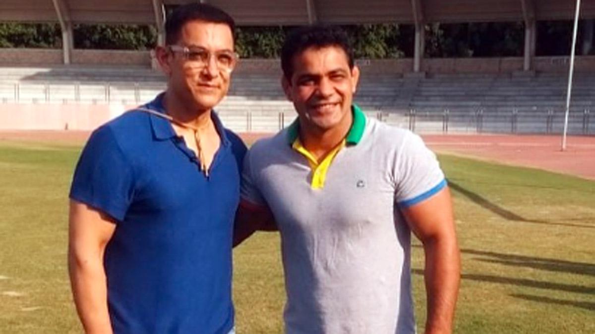 आमिर खान और सुशील कुमार सोर्स ट्विटर