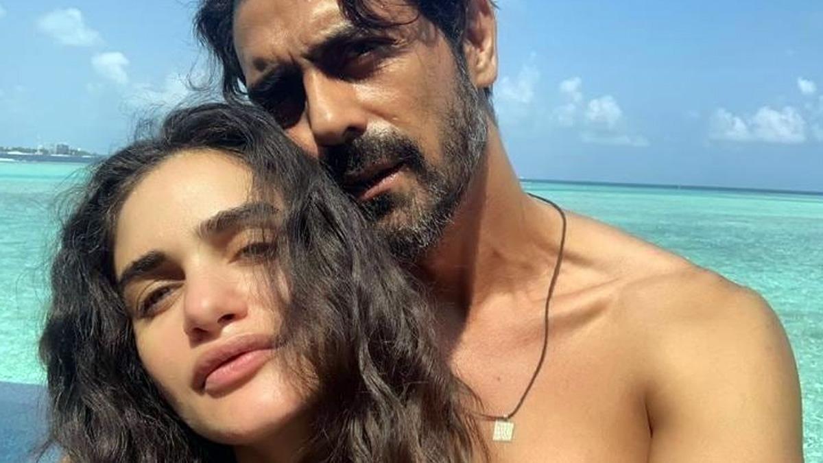 अर्जुन रामपाल और ग्रैबिएला सोर्स इंस्टाग्राम 