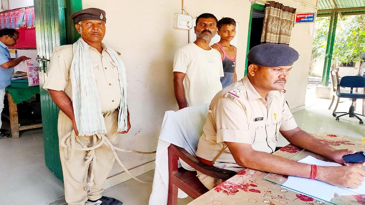 mini alcohol Factory found in Samastipur 