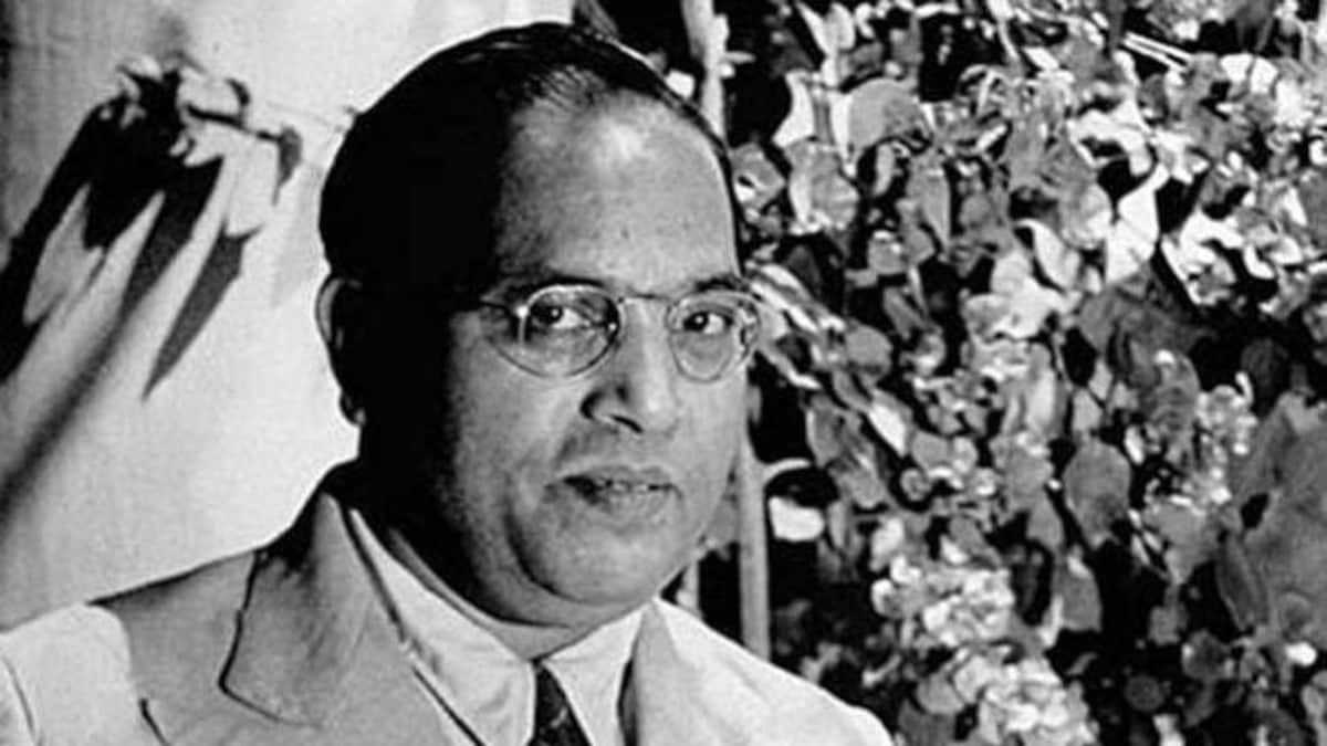 संविधान निर्माता भीमराव अंबेडकर 
