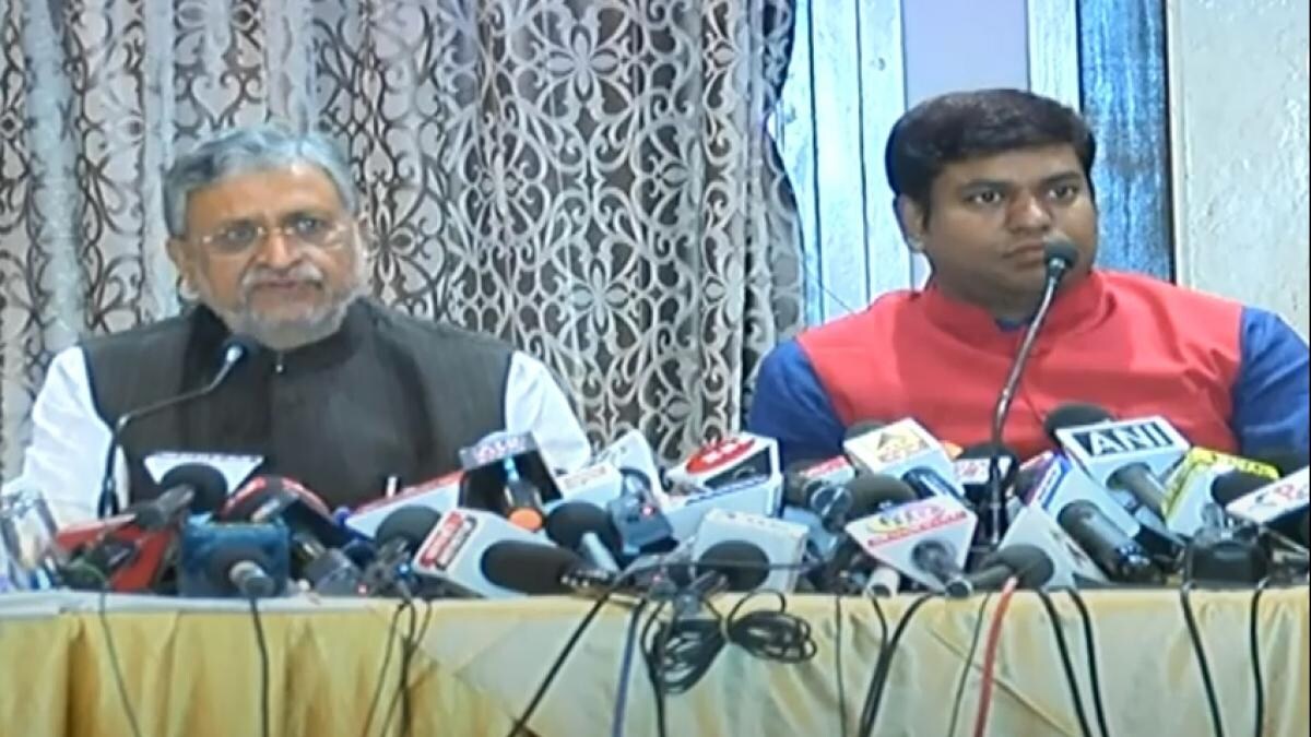 LIVE: महागठबंधन को छोड़ NDA में आए मुकेश सहनी, BJP के साथ सीटों का बंटवारे का ऐलान - Bihar elections 2020 bjp nda vip party mukesh sahni nitish kumar - AajTak