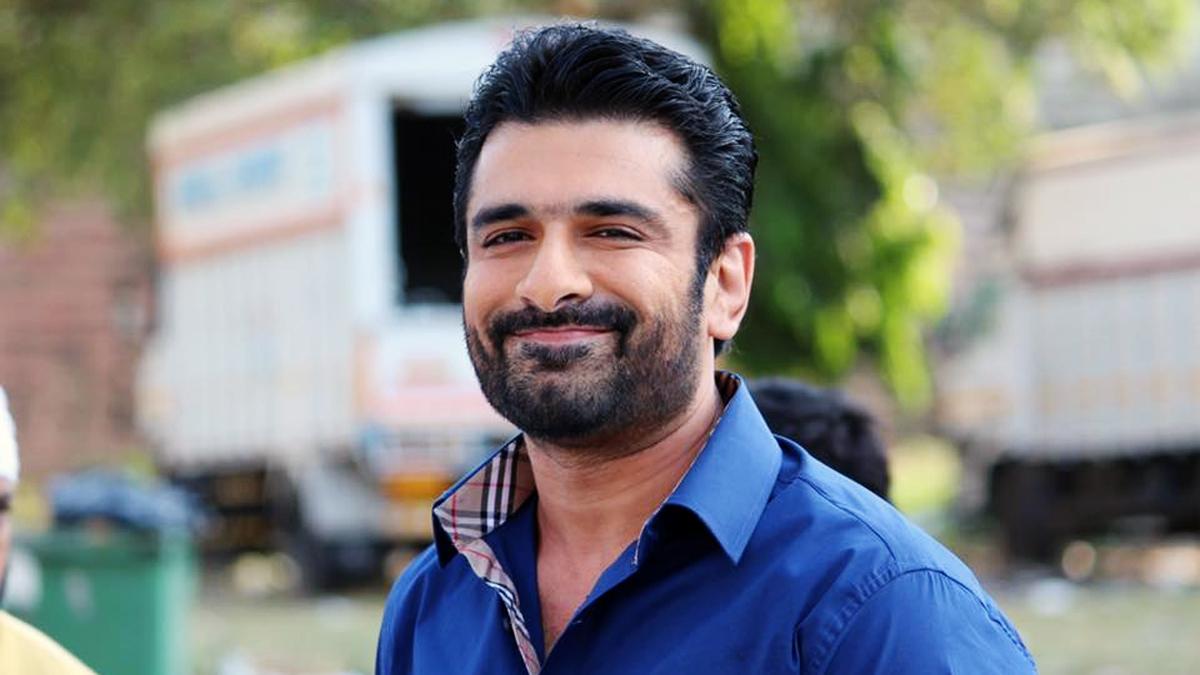 एजाज खान 