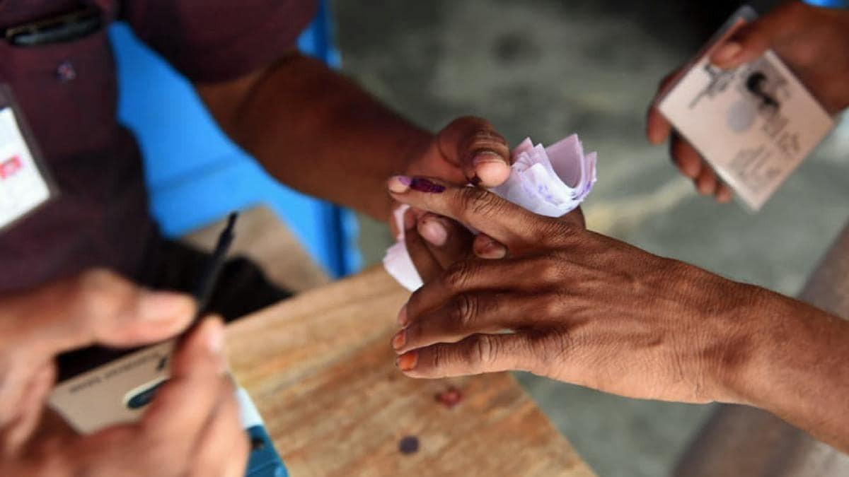 मतदान केंद्रों पर होंगे 11 हजार मतदान कर्मी