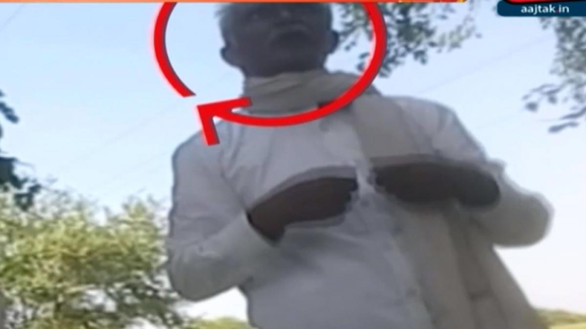 जयवीर नाम के इस शख्स ने हाथरस केस में अहम खुलासा किया है