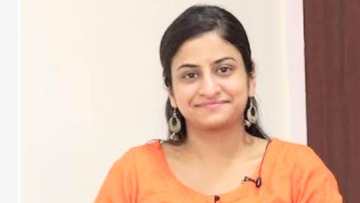 महिला आईएएस रितिका जिंदल की सोशल मीडिया पर हो रही तारीफ