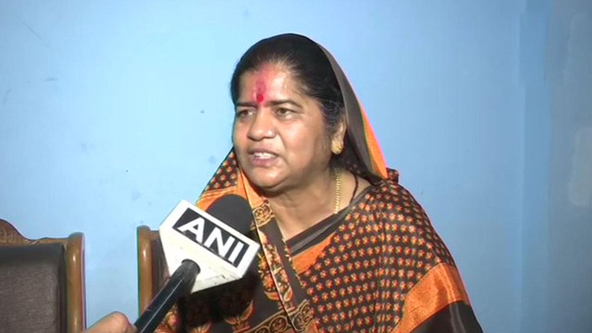 मध्य प्रदेश की मंत्री इमरती देवी ने कमलनाथ को कहा शराबी (फाइल-एएनआई)