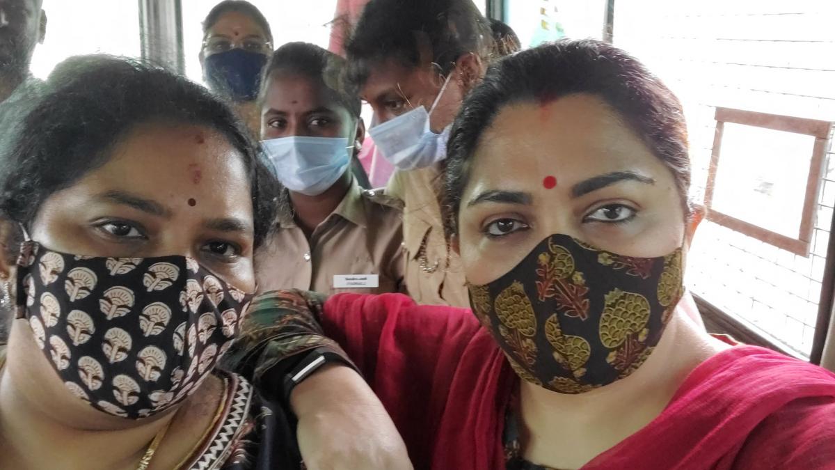 हिरासत में ली गईं खुशबू सुंदर