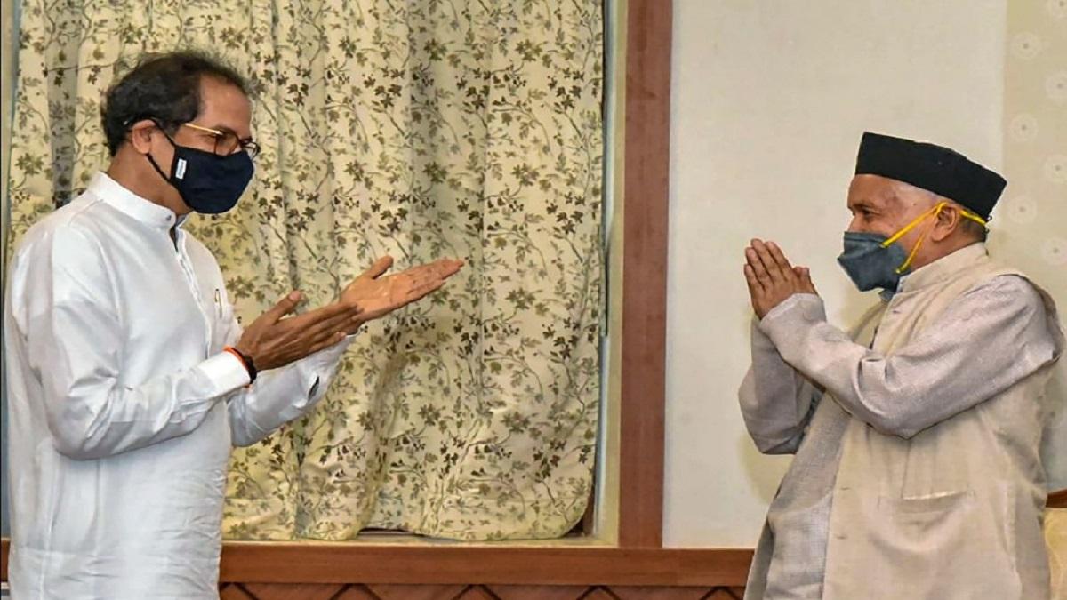 मुख्यमंत्री उद्धव ठाकरे और राज्यपाल भगत सिंह कोश्यारी (फाइल फोटो)