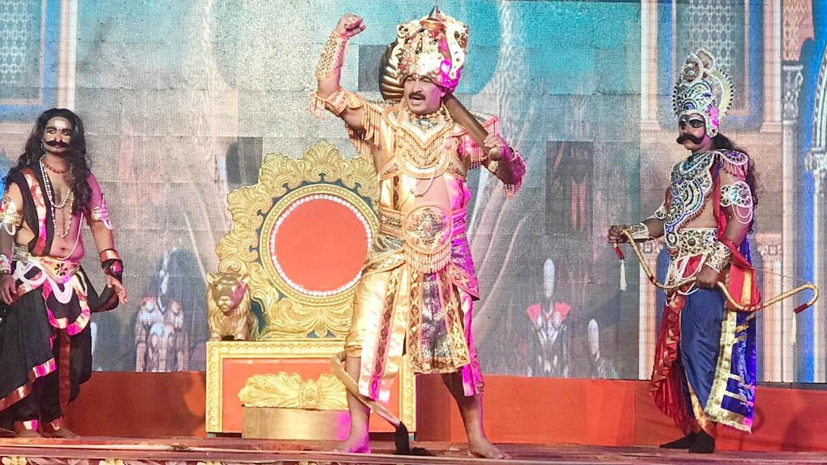 अयोध्या की रामलीला में अंगद बने मनोज तिवारी