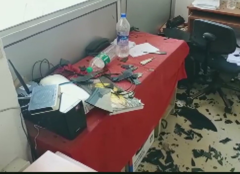 बिहार के मुंगेर में भीड़ का बवाल