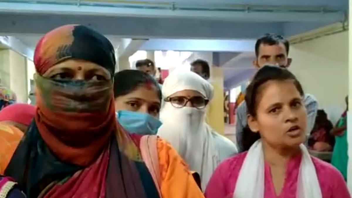 आशा वर्कर्स ने किया हंगामा 