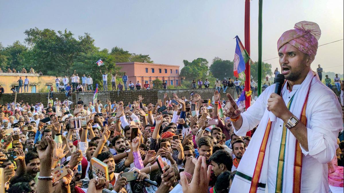 चिराग पासवान लगातार नीतीश कुमार पर हमलावर हैं