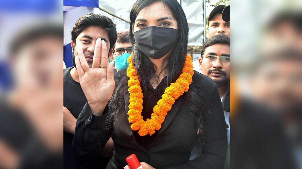 प्लूरल्स पार्टी के अध्यक्ष पुष्पम प्रिया चौधरी