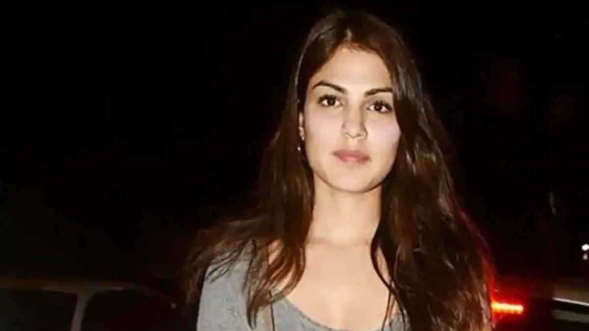 रिया चक्रवर्ती