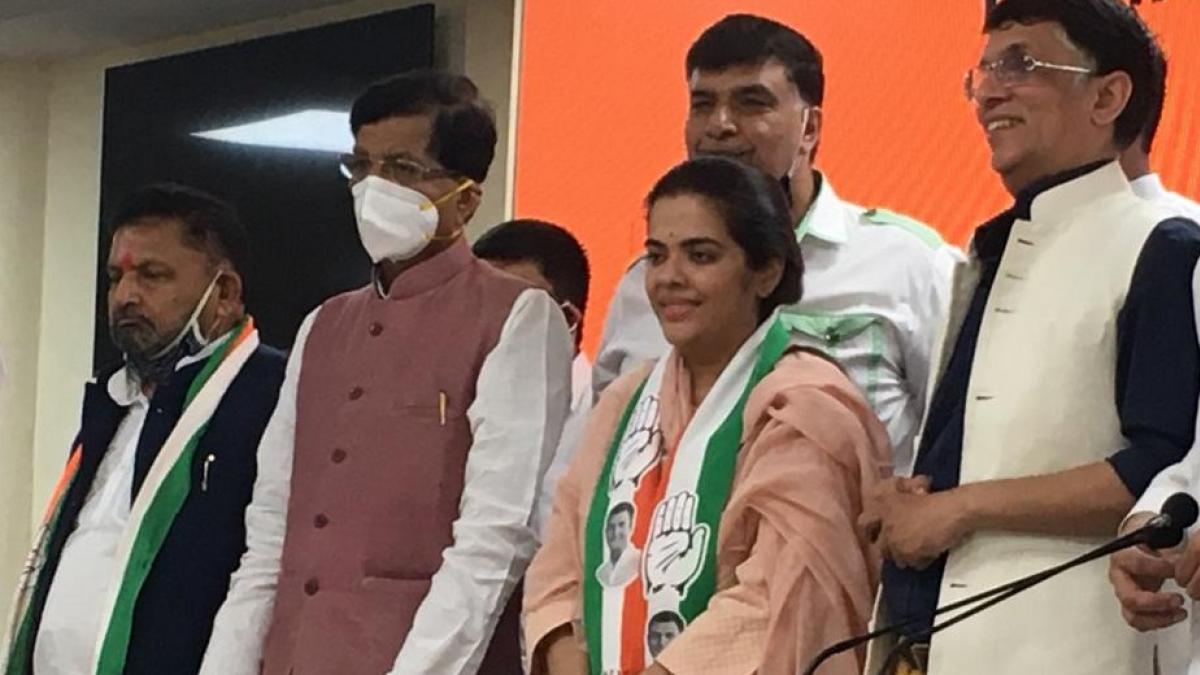 कांग्रेस में शामिल हुईं शरद यादव की बेटीं सुभाषिनी