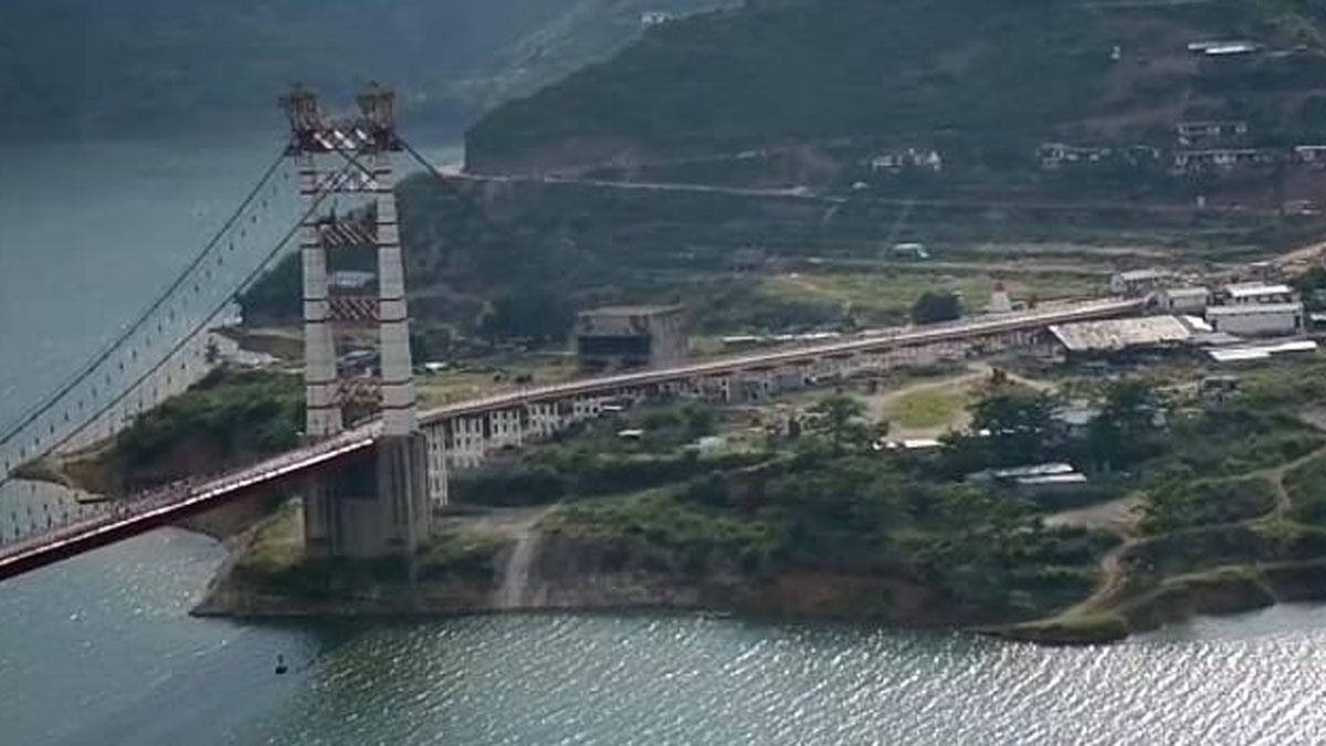 टिहरी झील पर देश का सबसे लंबा झूला पुल बनकर तैयार