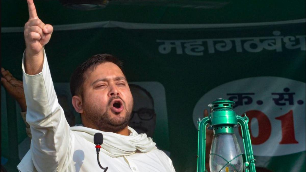 चुनावी रैली में तेजस्वी यादव (PTI फोटो)