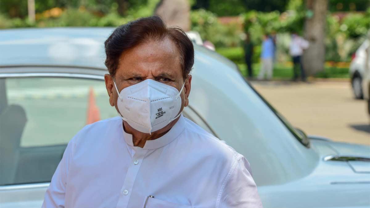 अहमद पटेल 8 बार सांसद रहे (फाइल-पीटीआई)