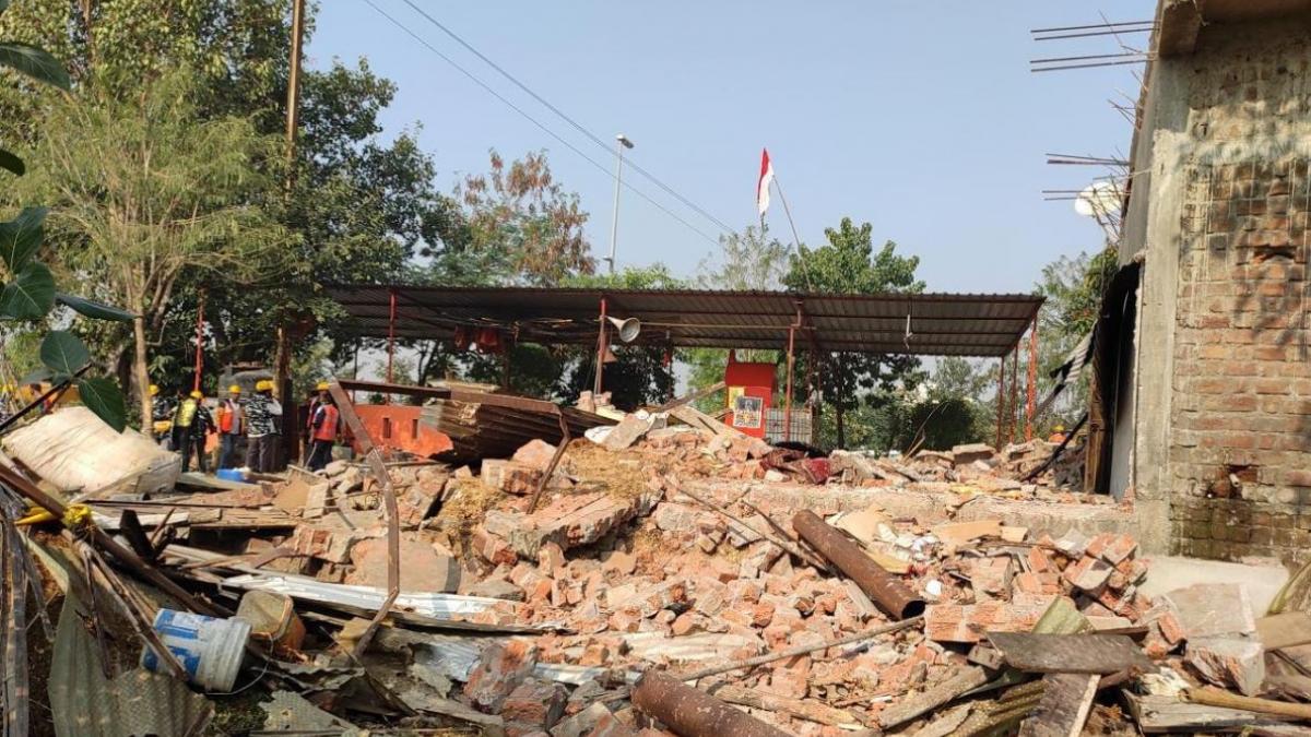 कंप्यूटर बाबा के खिलाफ कार्रवाई (फोटो- आजतक)