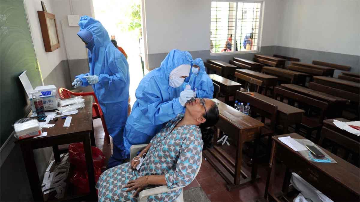 मुंबई में कोरोना का डबलिंग रेट 310 दिन का हो गया है (फोटो-PTI)