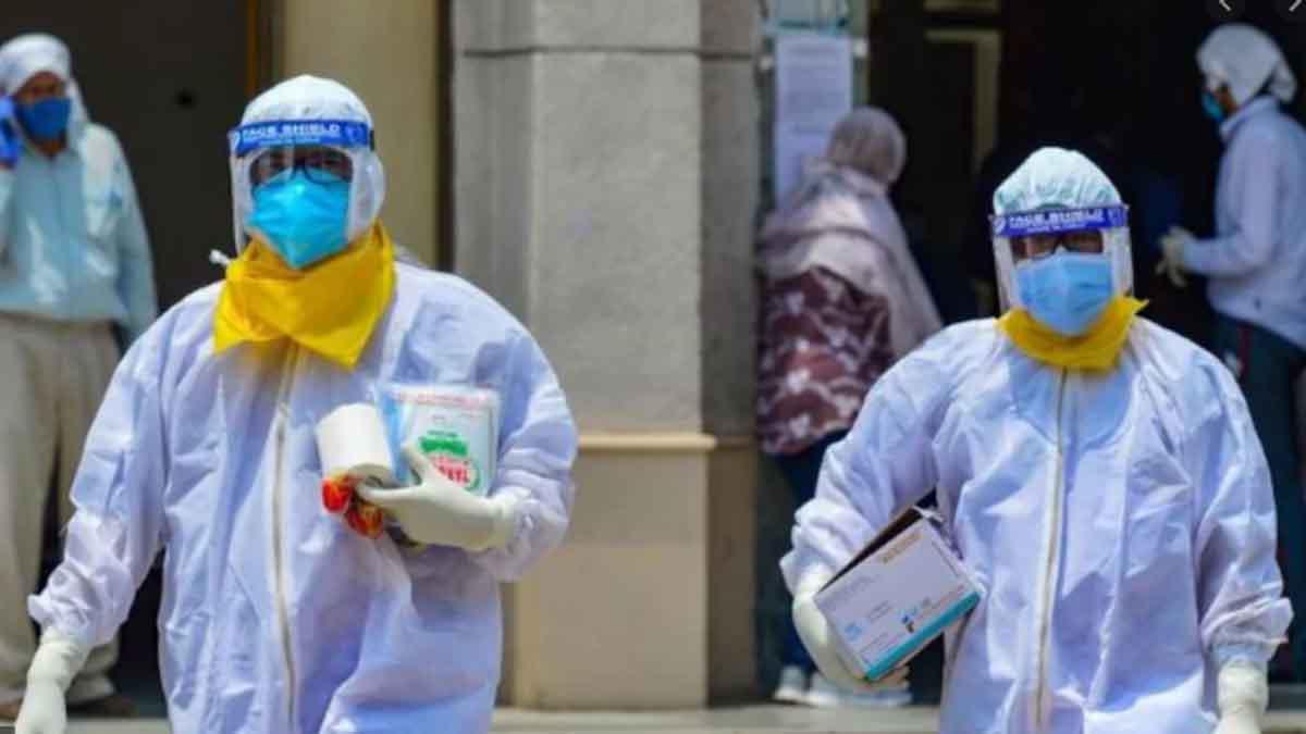 दिल्ली में बढ़ रहे हैं कोरोना के केस (फाइल फोटो)
