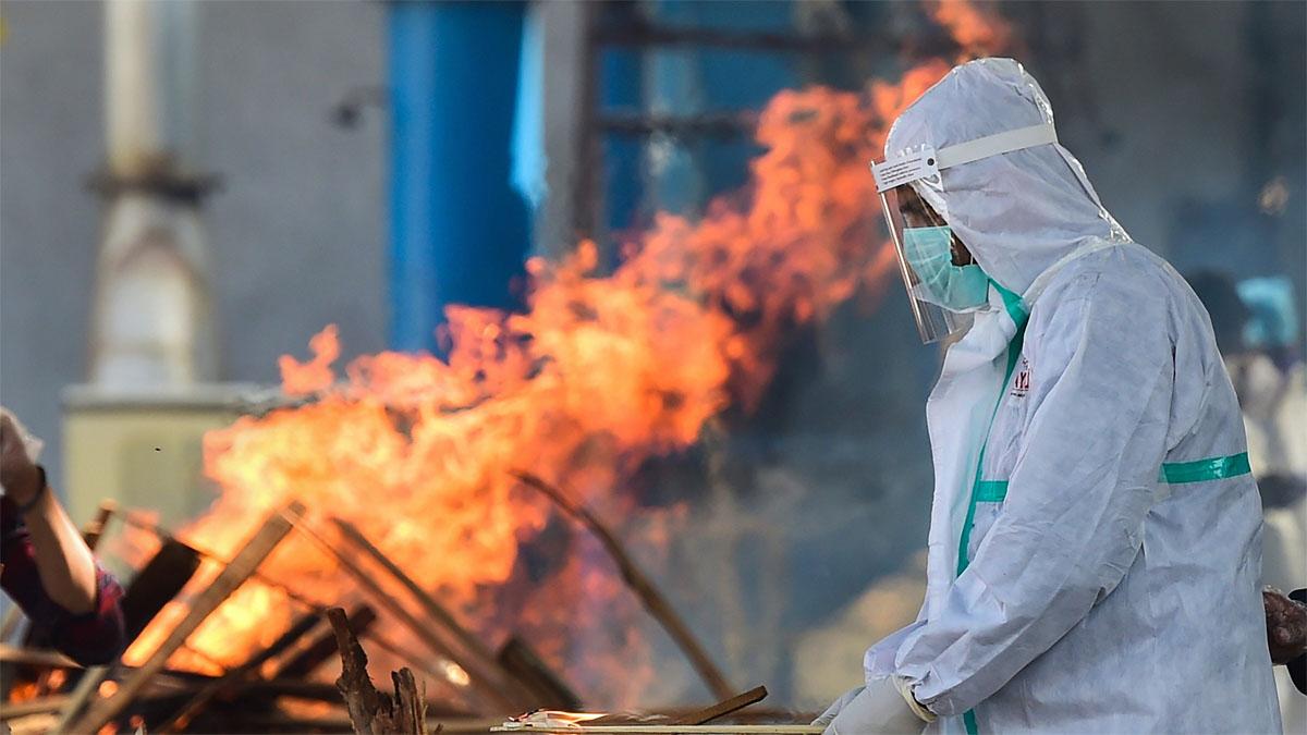 कोरोना महामारी से पश्चिम बंगाल बुरी तरह प्रभावित (फाइल फोटो-PTI)  