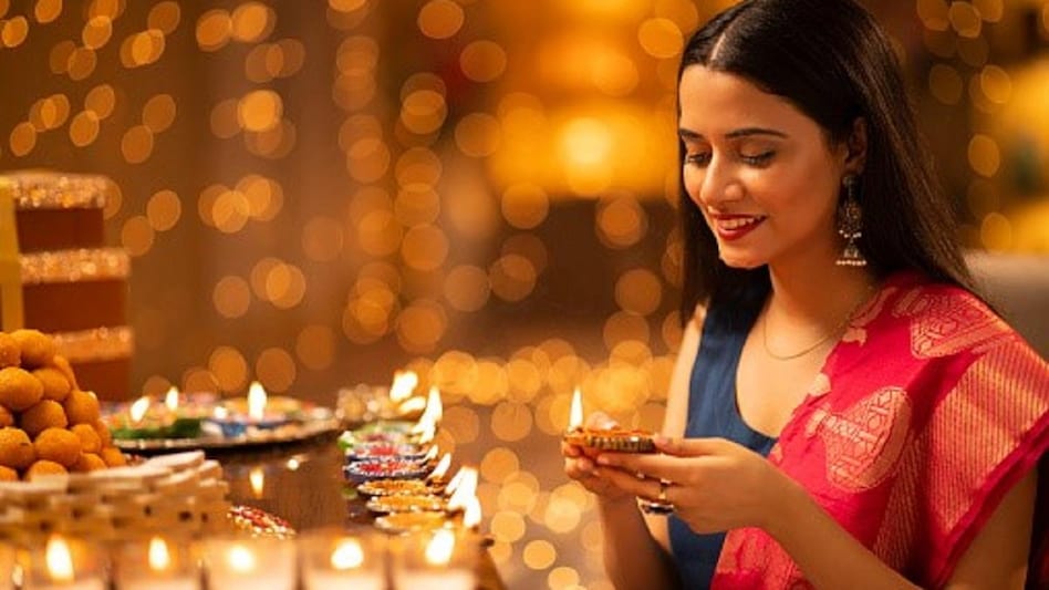 Diwali 2020: कैसे करें दिवाली की तैयारी? त्योहार से पहले जान लीजिए ये 7 खास बातें - Diwali 2020 7 importance things you should know before dhanteras and diwali tlifd - AajTak