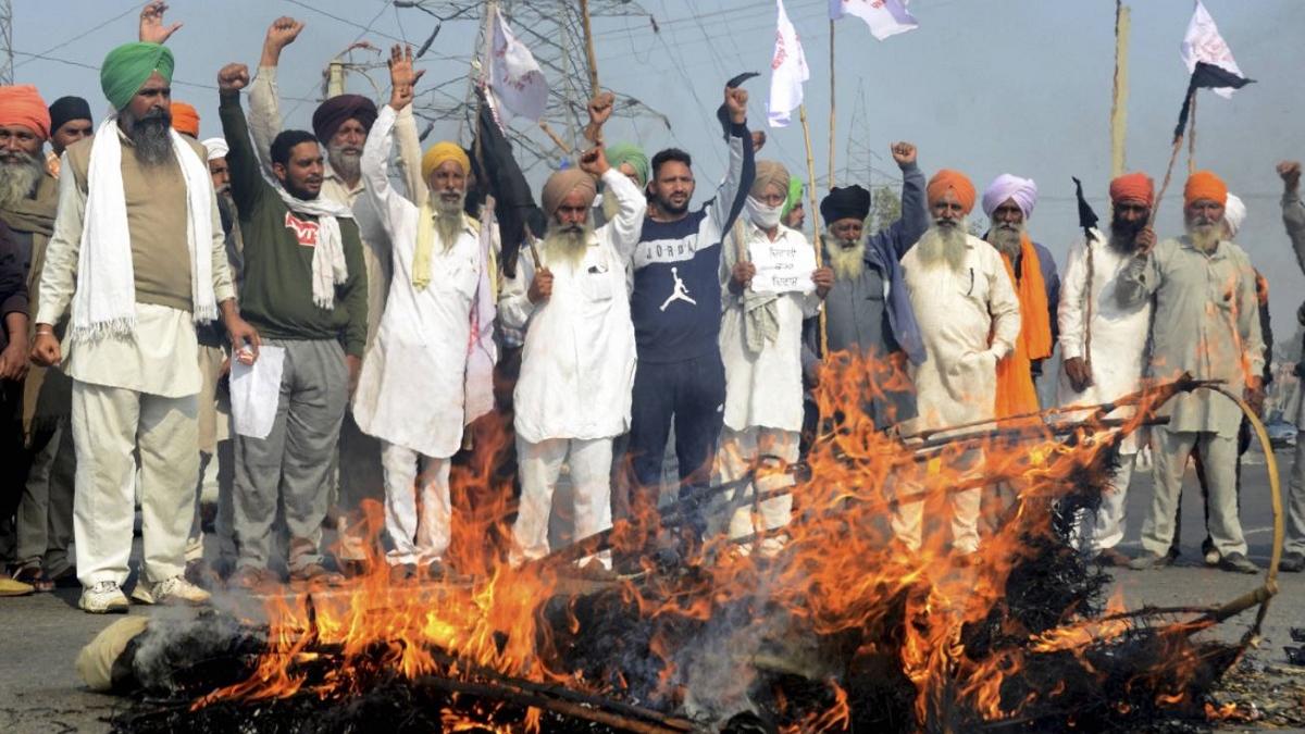 केंद्र के कृषि सुधार कानूनों के खिलाफ पंजाब में प्रदर्शन हो रहा है (फाइल फोटो)