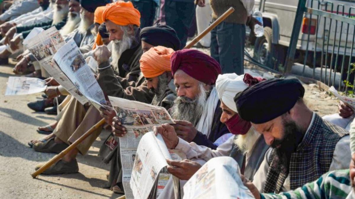 सिंधु बॉर्डर पर प्रदर्शन कर रहे किसान (फोटो- पीटीआई)