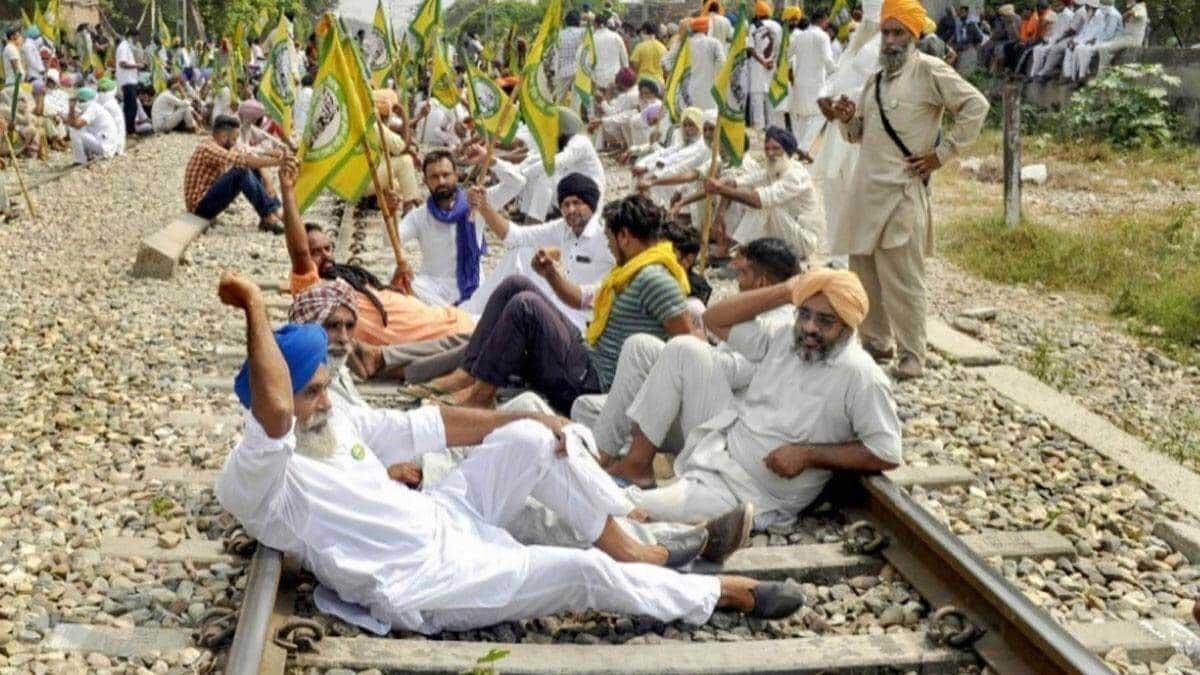 Indian Railways: पंजाब में फिर दौड़ेंगी ट्रेनें-मालगाड़ियां, भारतीय रेलवे ने कही ये बात - Indian Railways communication Punjab Government goods and passenger train service resumption punjab ...