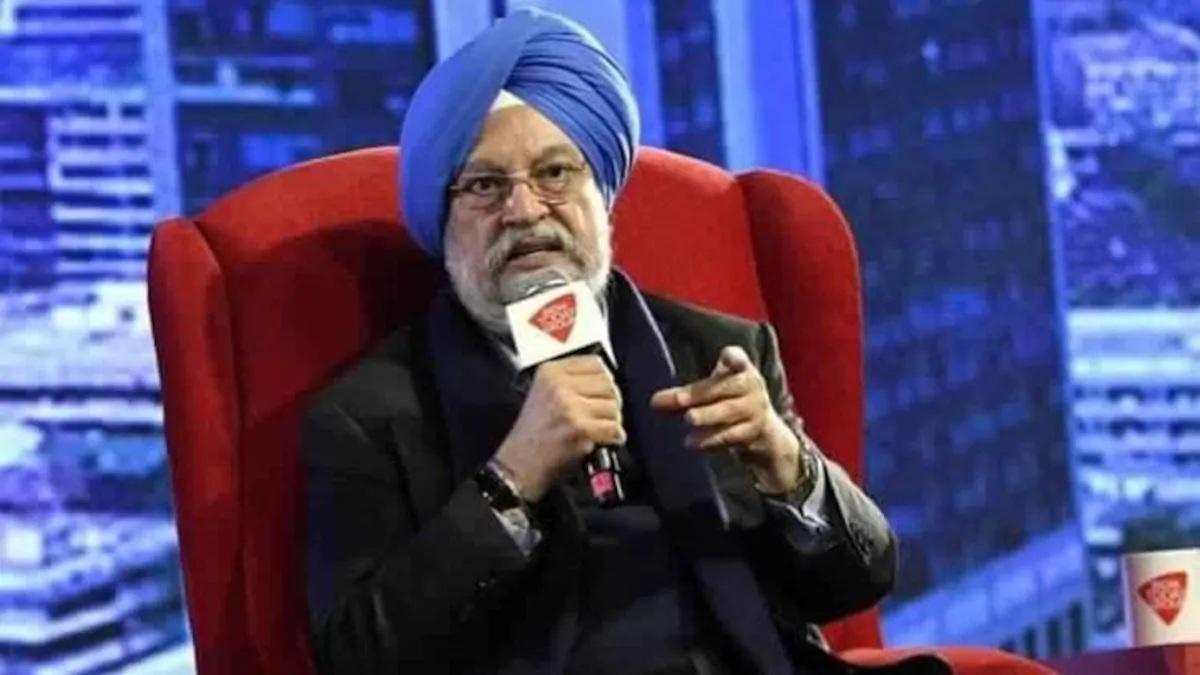 हरदीप सिंह पुरी ने राहुल पर पलटवार किया है.(File)