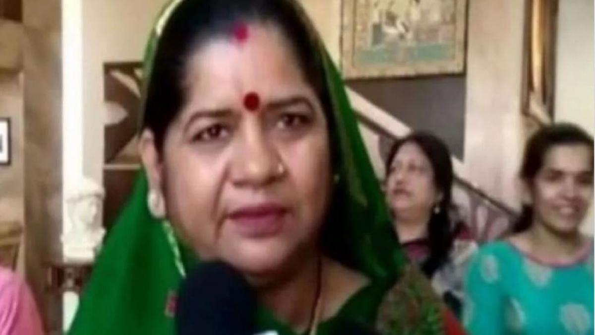 चुनाव आयोग ने इमरती देवी के चुनाव प्रचार पर लगाई रोक