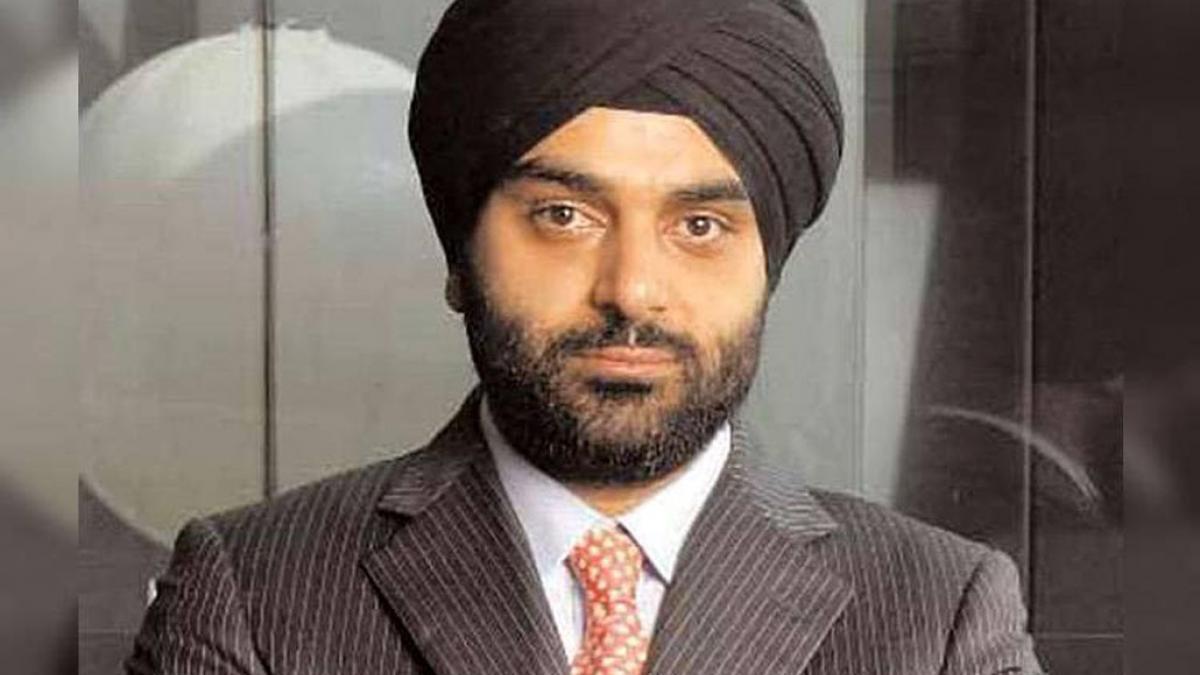 इस केस में मोंटी चड्ढा समेत वेव ग्रुप के चार निदेशकों को आरोपी बनाया गया है