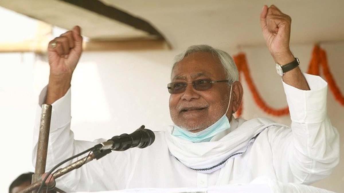 नीतीश कुमार 