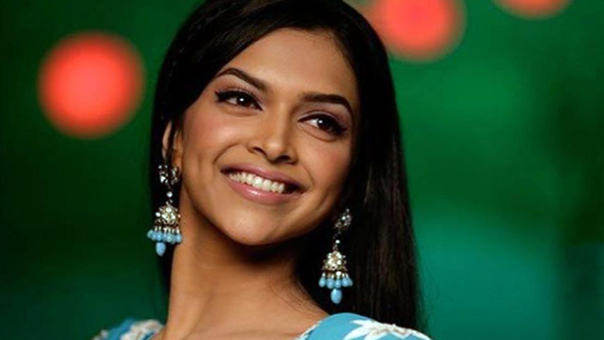 दीप‍िका पादुकोण (ओम शांत‍ि ओम मूवी)