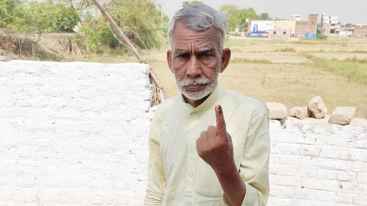 जेडीयू विधायक श्याम बहादुर सिंह हारे.