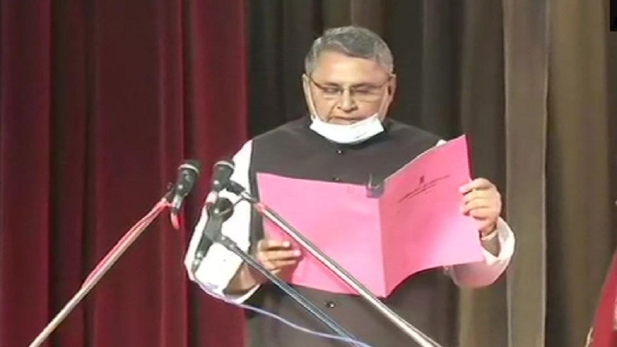 विजय कुमार चौधरी ने ली शपथ