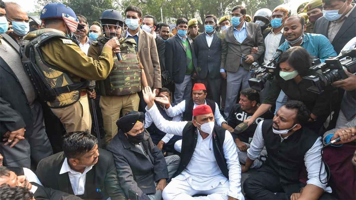 समाजवादी पार्टी अध्यक्ष अखिलेश यादव 