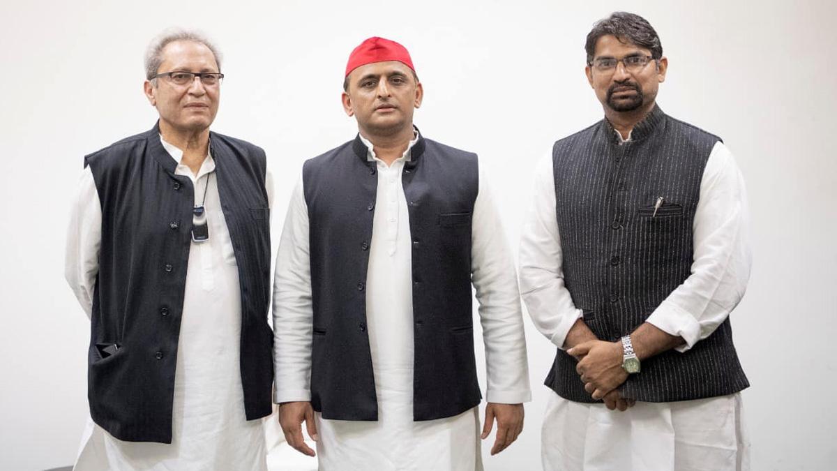 सलीम शेरवानी, अखिलेश यादव 