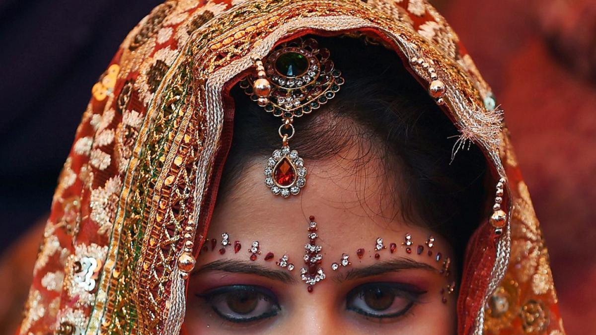 दहेज में मोटरबाइक न मिलने पर बारात नहीं पहुंची दुल्हन के घर.