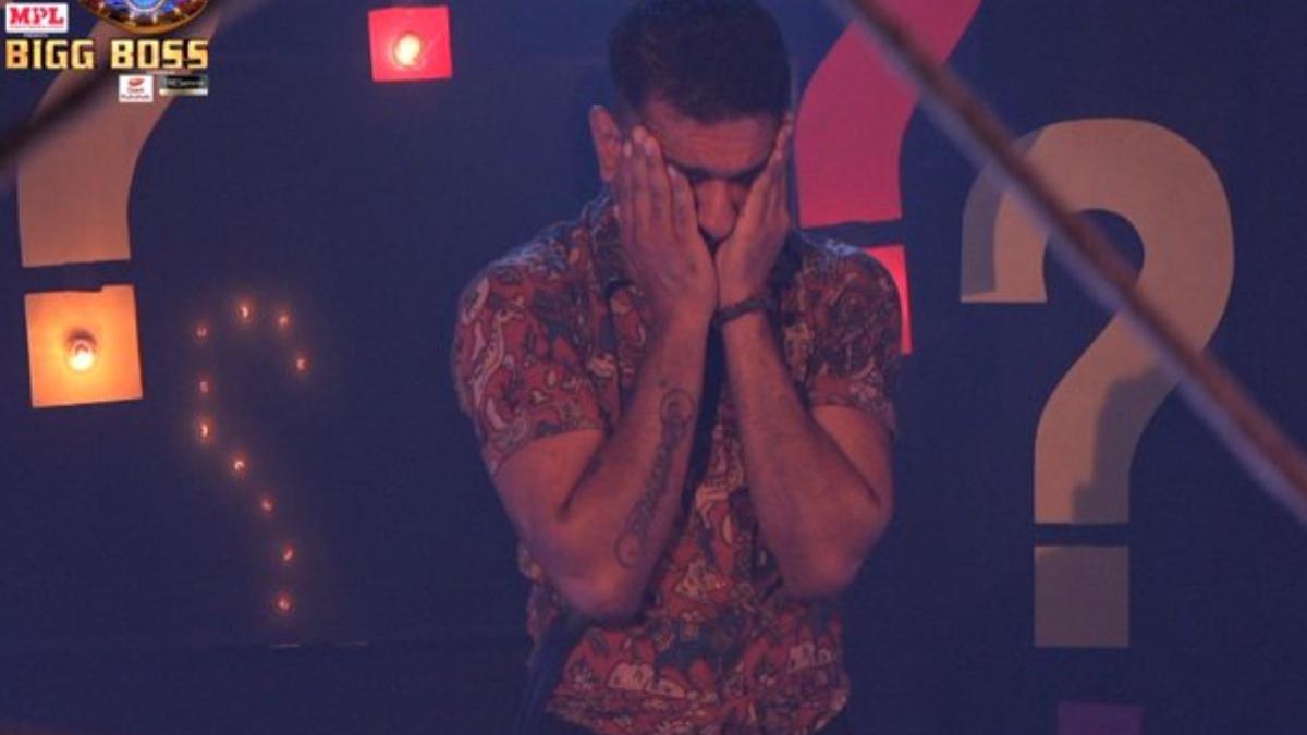 एजाज खान 