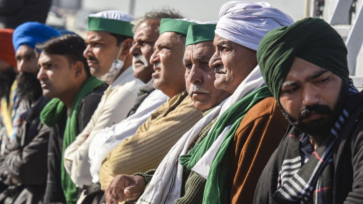 सिंघु बॉर्डर पर डटे किसान