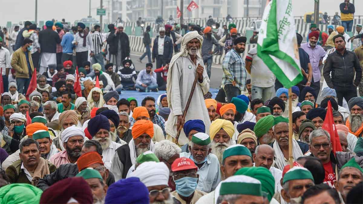 दिल्ली बॉर्डर पर जमे किसान (फोटो-PTI)