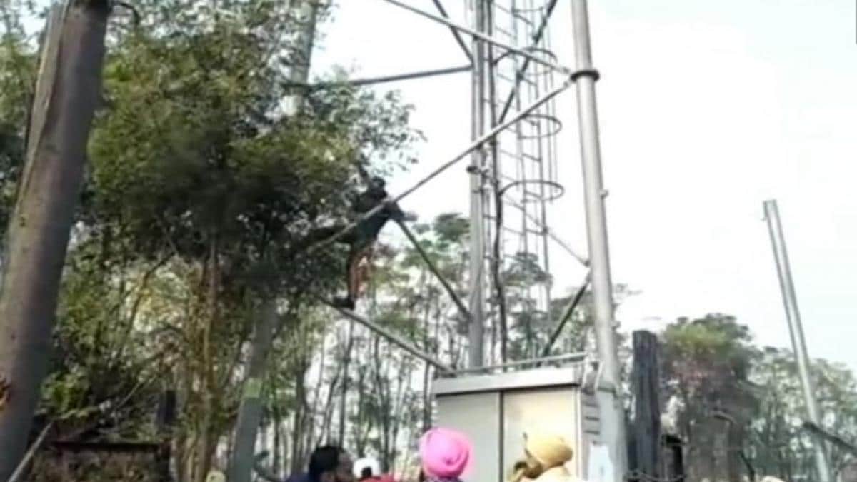 पंजाब में निशाने पर मोबाइल टावर, 1500 से ज्यादा तोड़े गए, CM बोले- ये बर्दाश्त नहीं पंजाब में निशाने पर मोबाइल टावर, 1500 से ज्यादा तोड़े गए, CM बोले- ये बर्दाश्त नहीं