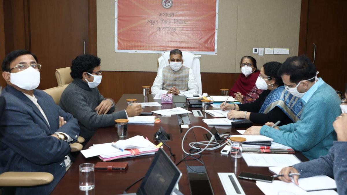 मध्य प्रदेश में 10वीं और 12वीं कक्षाओं के खुलने का रास्ता साफ