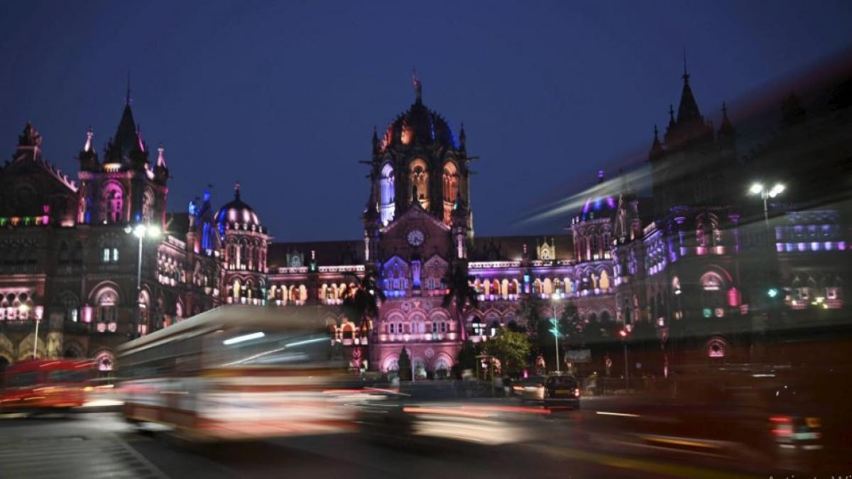 मुंबई का CST स्टेशन (फोटो- पीटीआई)